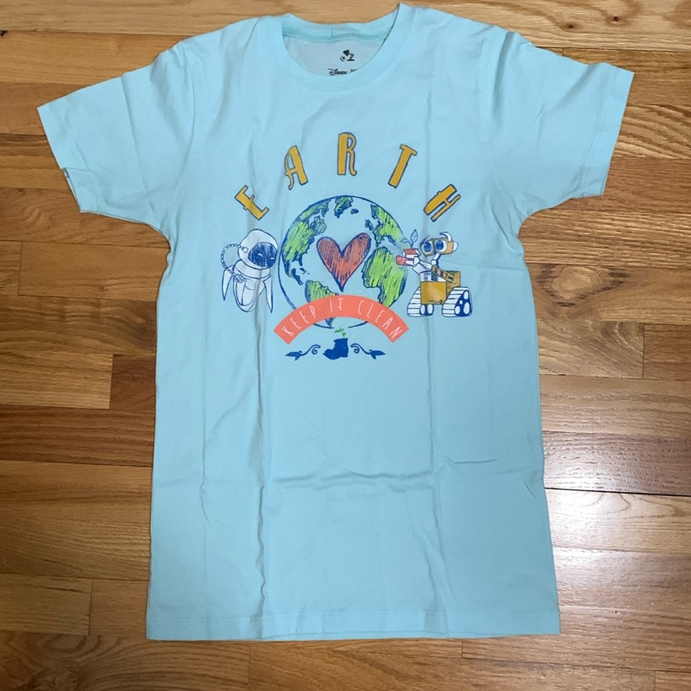 Sz S Disney Earth Day/Wall-E Tee